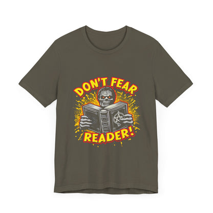 Don’t Fear the Reader - Horror - T-Shirt by Stichas T-Shirt Company